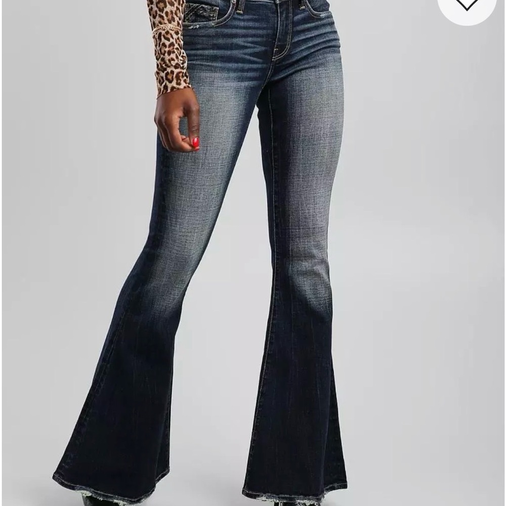 #84 Buckle Black Fit 53 Super Flare